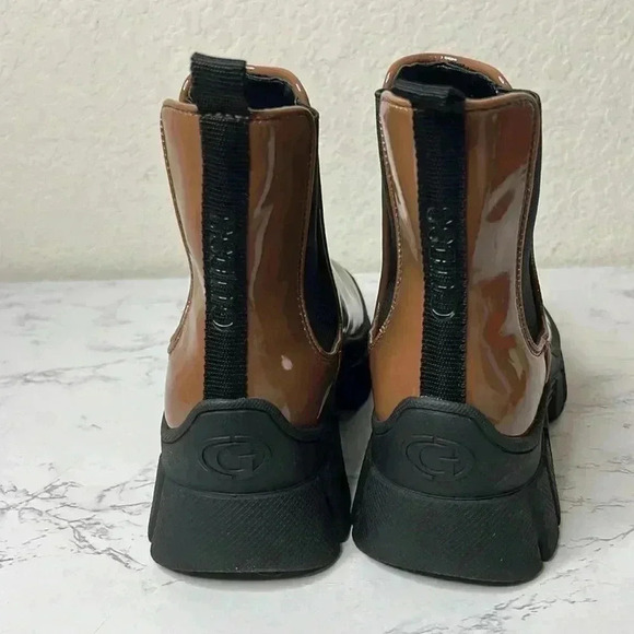 GUESS Womens Brown Goring Lug Sole Hestia Round Toe Block Heel Booties Size 5 - Picture 6 of 16